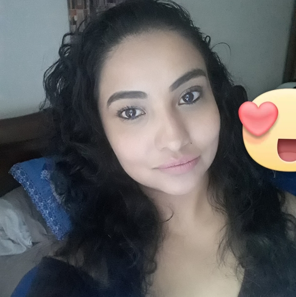 Pattita Galeana - Poshmark Profile Picture of Pattita Galeana (@pattita_galeana) on Poshmark