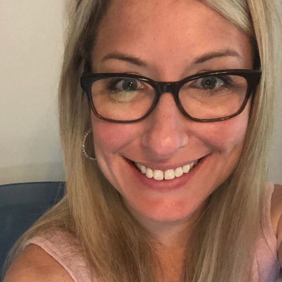 Profile Picture of Jenny Jedrzejewski (@jjenski1) on Poshmark