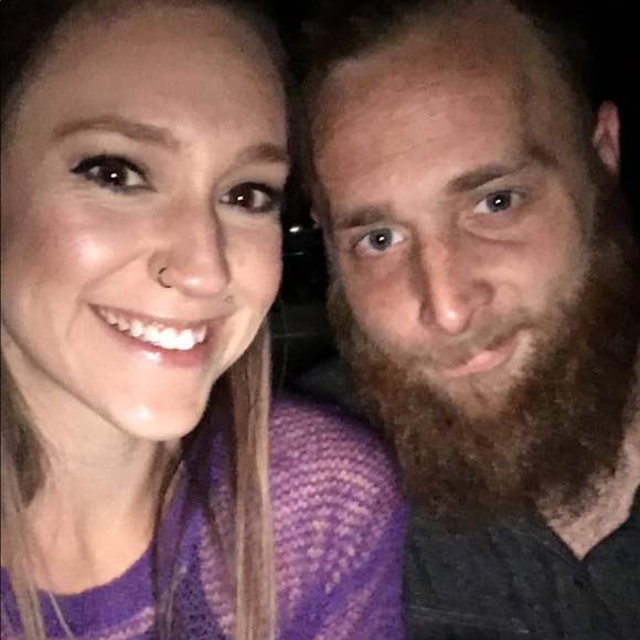 Profile Picture of Alex Sitzmann (@alsitzmann) on Poshmark