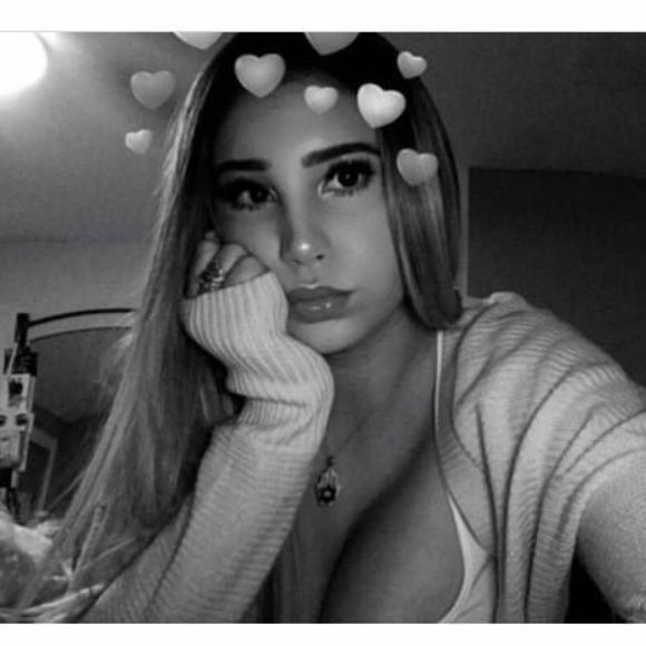 Profile Picture of Natalie Weinberger (@n4toosh) on Poshmark