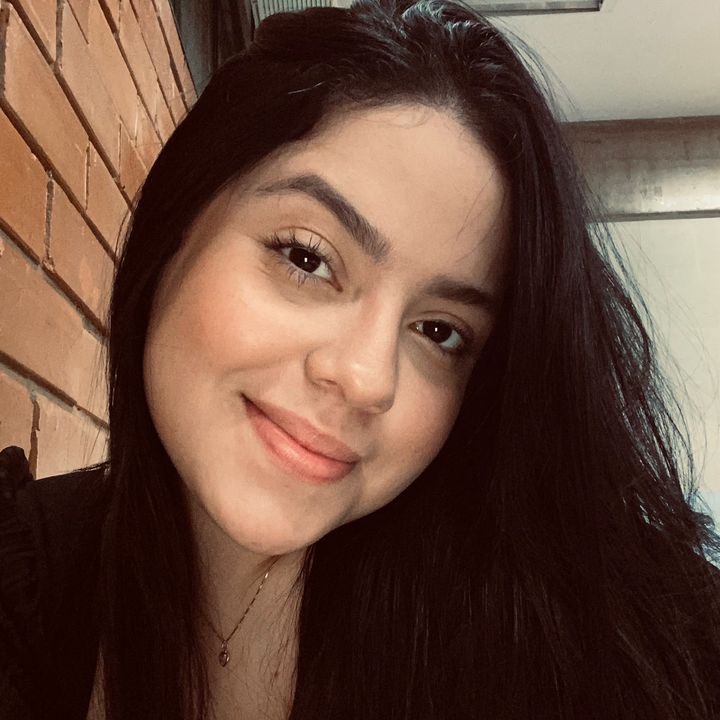 Profile Picture of Paula (@paulavicm) on Tiktok
