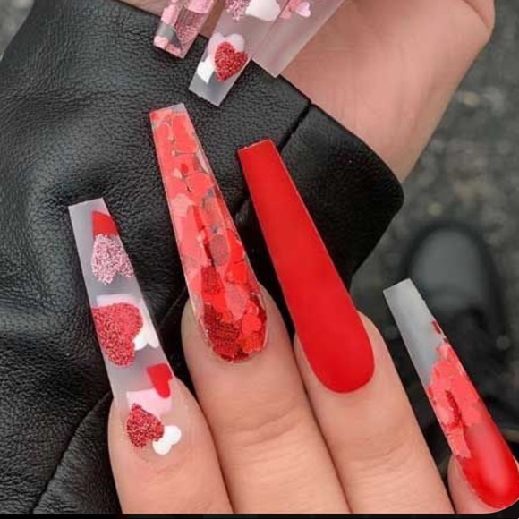 Profile Picture of Sabrina Urango (@sabrinaurango01) on Poshmark