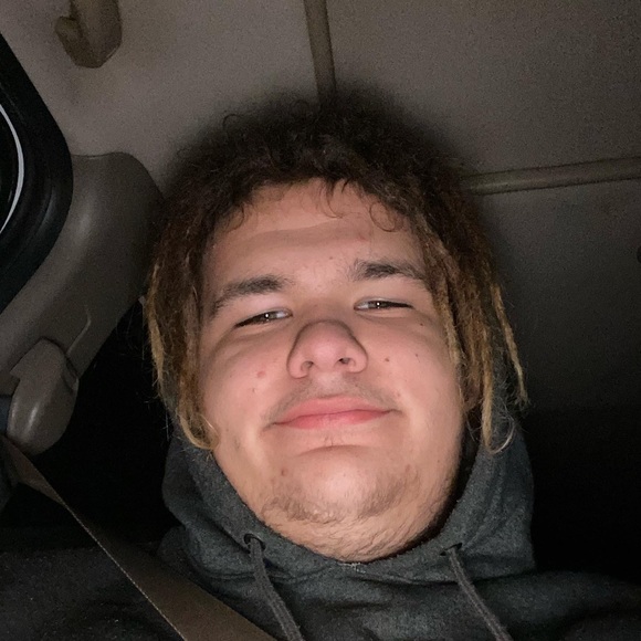 Profile Picture of Tyler Creath (@tyler_creath) on Poshmark