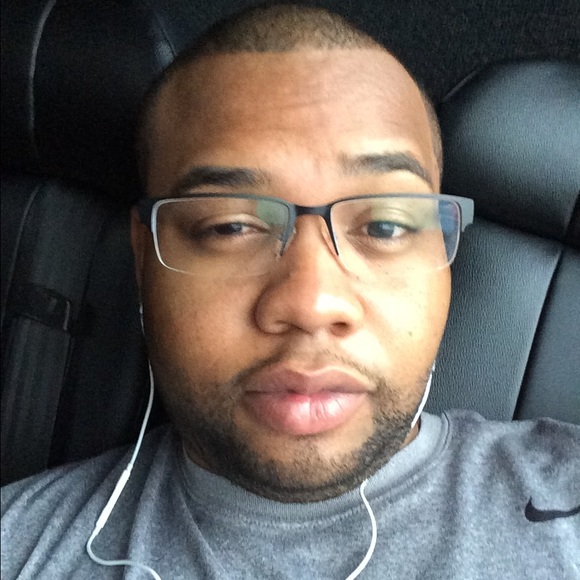 Antonio Wickham - Poshmark Profile Picture of Antonio Wickham (@tone570) on Poshmark