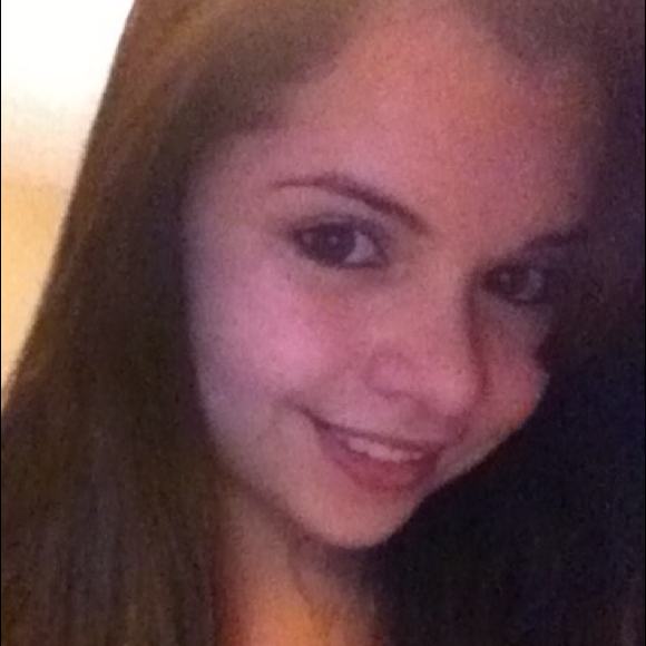 Profile Picture of Barbara Decampos (@babs3813) on Poshmark