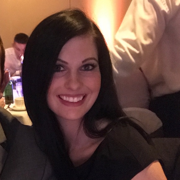 Profile Picture of Kristi Stebler (@ksteb08) on Poshmark