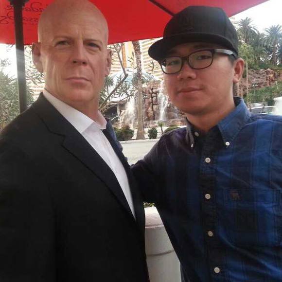 Profile Picture of Jian Qin (@up_qinjian) on Poshmark