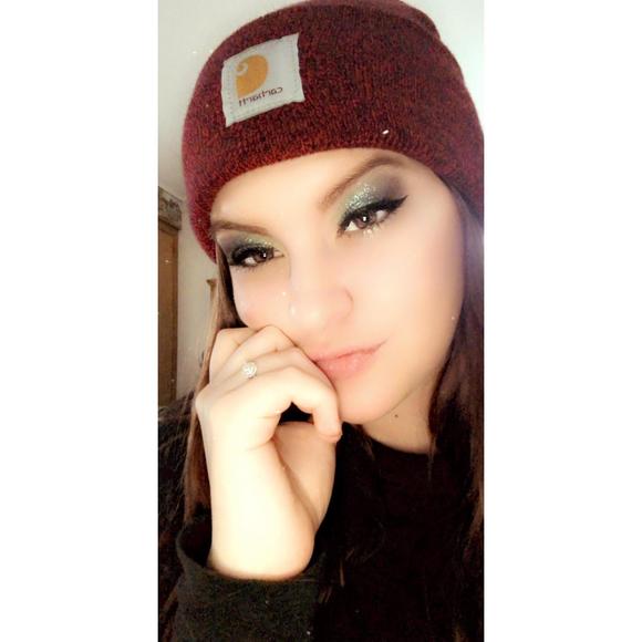 Profile Picture of Jordyn Loveridge (@jordynloveridge) on Poshmark