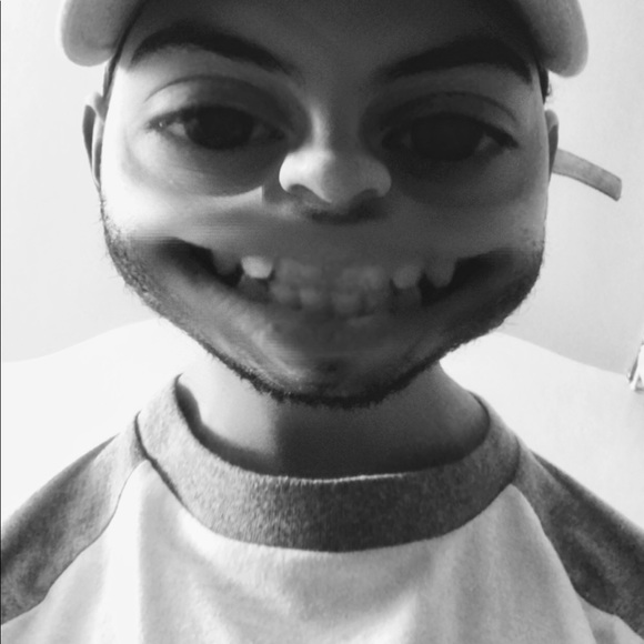 Profile Picture of George Rivera (@rgeorge23) on Poshmark