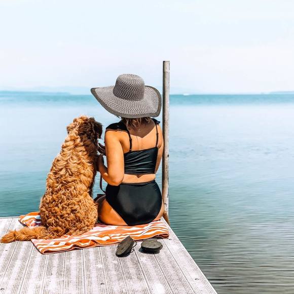 Profile Picture of Sarah Bauch (@sarahbauch64) on Poshmark