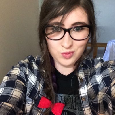 Profile Picture of Kara Bowman (@karabear147) on Twitter