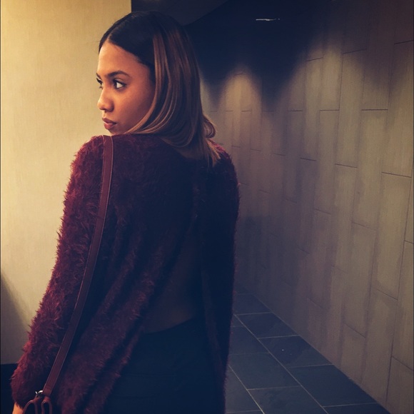 Profile Picture of Ciarra Moore (@killacam101) on Poshmark