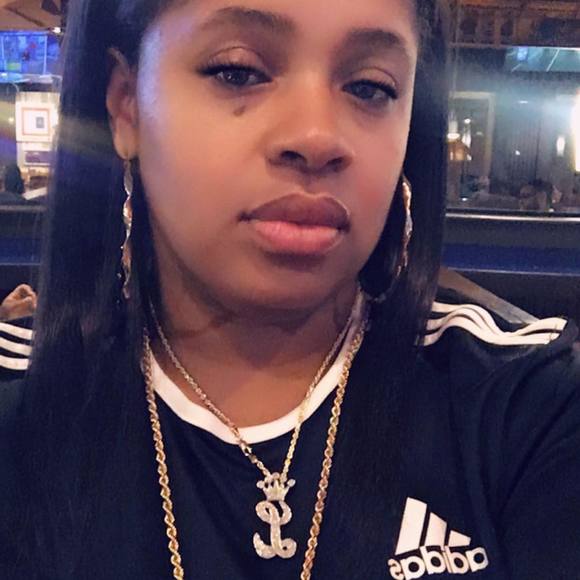 Profile Picture of Leatrice Gathers (@ltglpn) on Poshmark