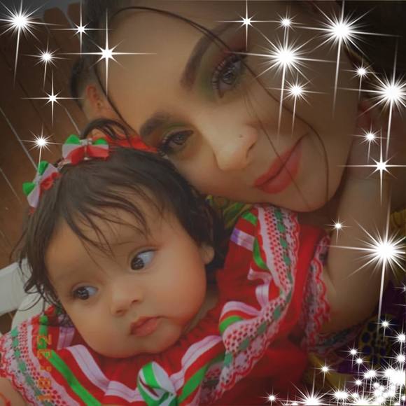 Profile Picture of Itzel Garcia (@itzelgarcia926) on Poshmark