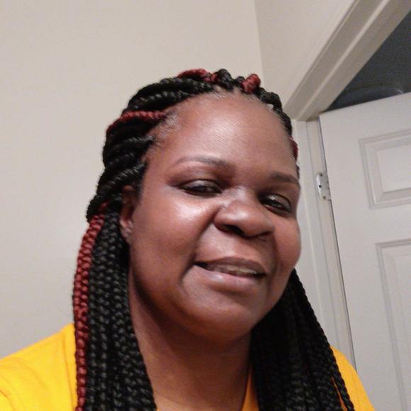 Profile Picture of Towana Comer (@comertowana74) on Poshmark