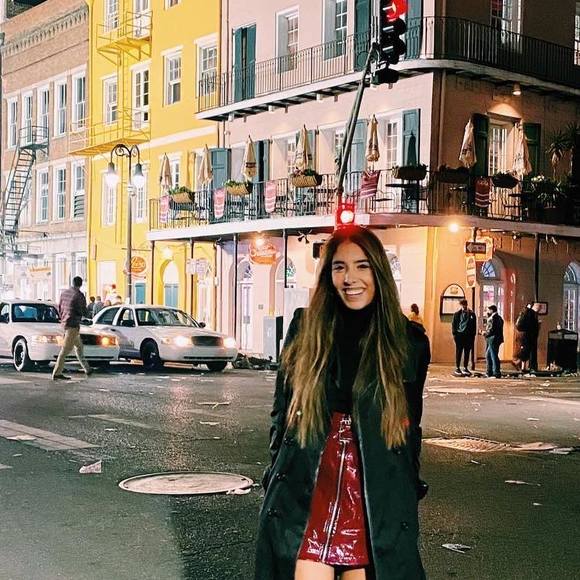Profile Picture of Iman Qureshi (@imanqureshi97) on Poshmark