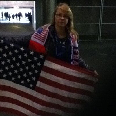 Profile Picture of Cousin Cassandra (@CousinCassandra) on Twitter