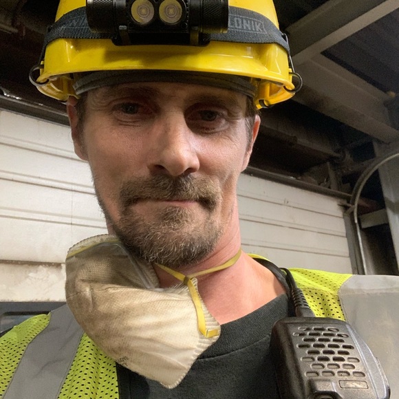 Profile Picture of Ronald Gibson (@ronaldgibson634) on Poshmark