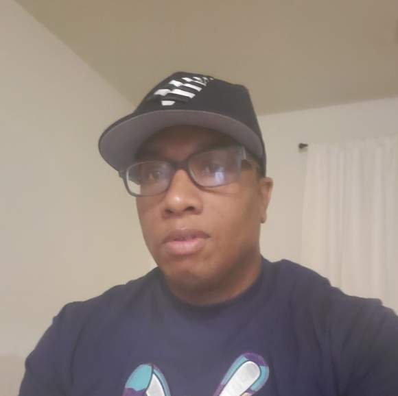 Profile Picture of Steven Orr (@steven_orr) on Poshmark