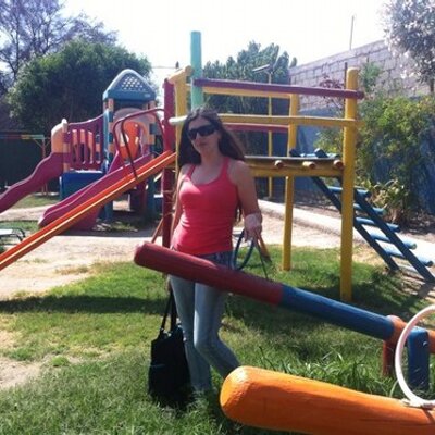 Profile Picture of CLAUDIA ZEPEDA (@CLAUDIAZEPEDA02) on Twitter