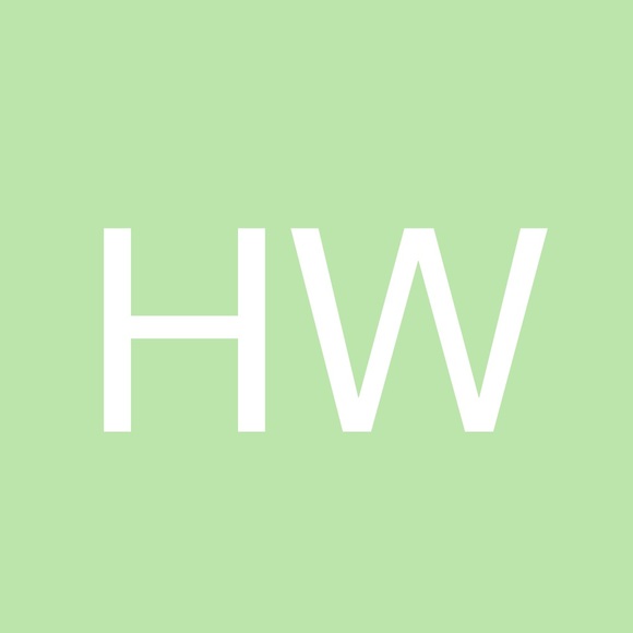 Profile Picture of Helen Watkins (@r687) on Poshmark
