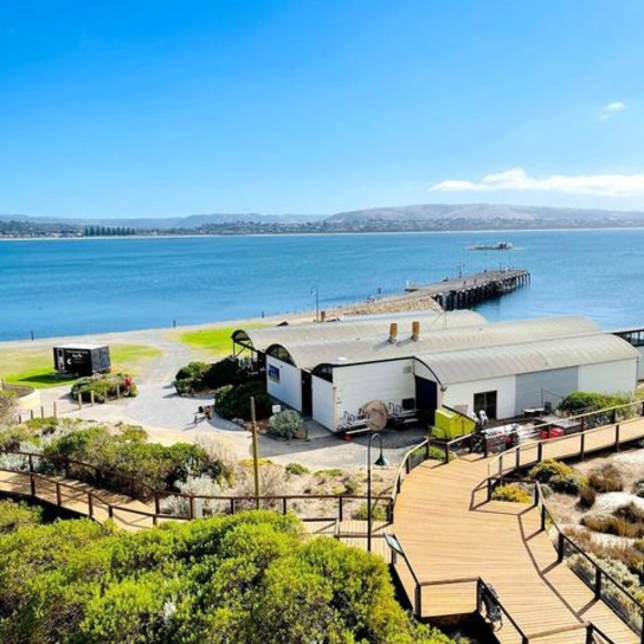 Profile Picture of Amninder Gill (@gillamninder098) on Poshmark