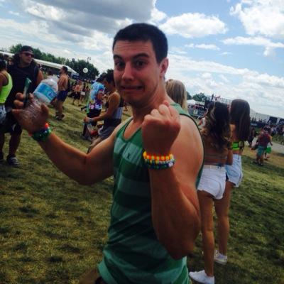 Profile Picture of Alex Osborn (@mrdude1919) on Twitter