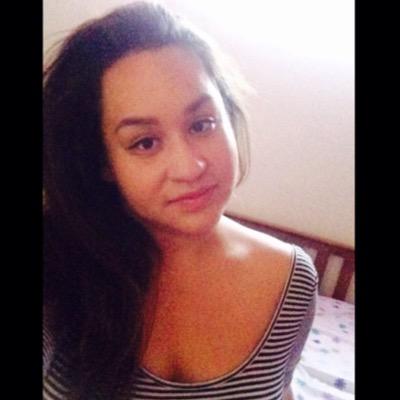 Profile Picture of Desiree Garcia (@desir0se31) on Twitter