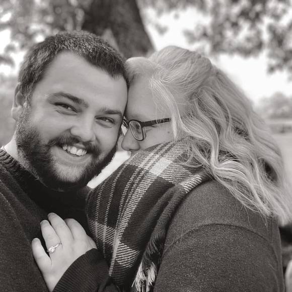 Profile Picture of Ashley Míschka (@ashmischka) on Poshmark