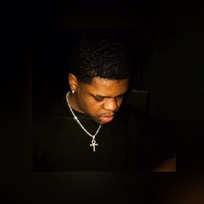 Profile Picture of Krrispy (@DeryJay87) on Twitter