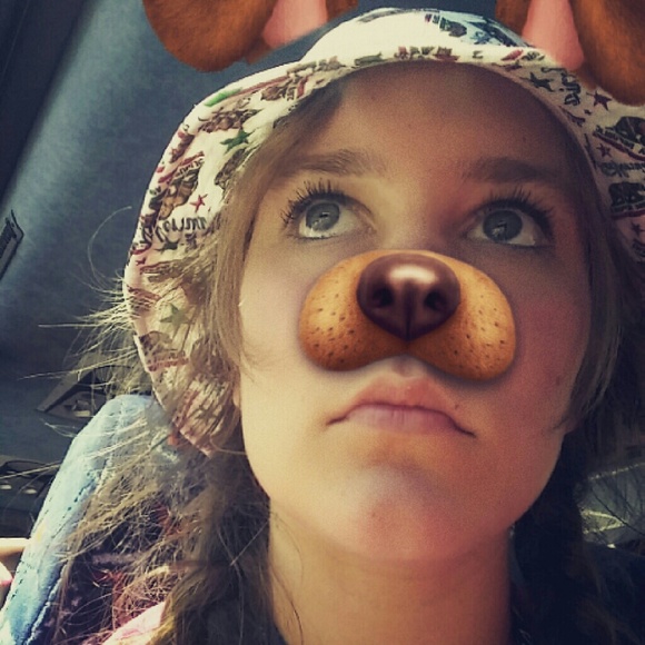 Kaylee Wilkins - Poshmark Profile Picture of Kaylee Wilkins (@kaylee_wilkins7) on Poshmark