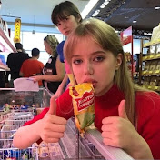 Profile Picture of Willa Monroe (@WillaMonroe) on Youtube