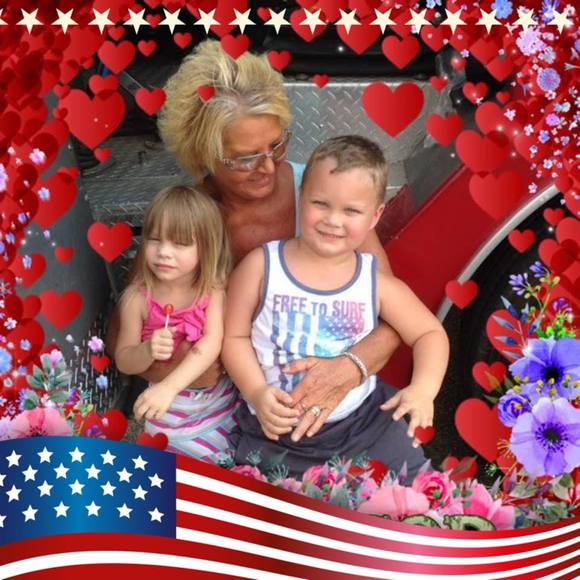 Profile Picture of Debi Lipnicky (@ricklipnicky) on Poshmark