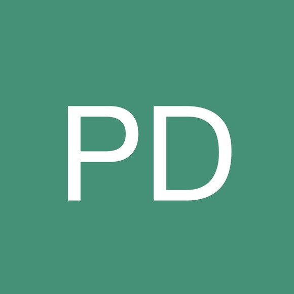 Profile Picture of Paula Douglas (@chic_antique) on Poshmark