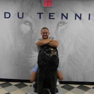 Profile Picture of Vincent Schneider (@vincschneider) on Twitter