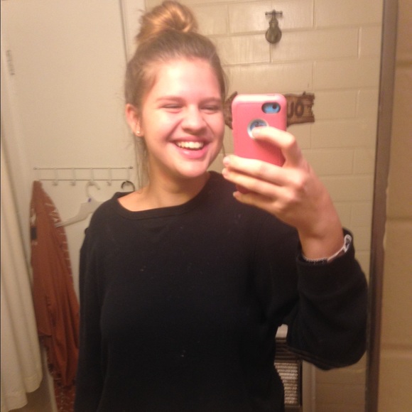Profile Picture of Hope Rehse (@hoperehse) on Poshmark