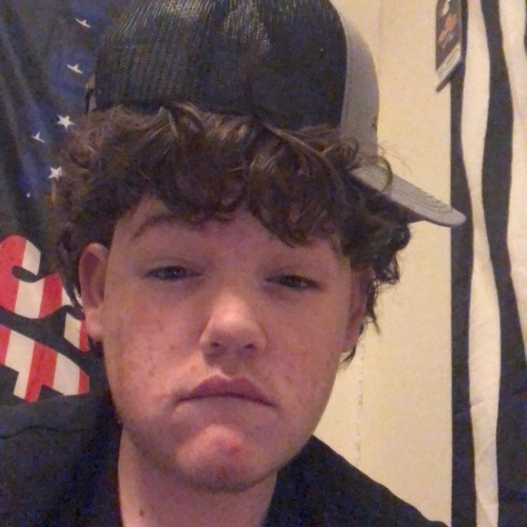 Profile Picture of Travis Lindsey (@travlindsey) on Poshmark