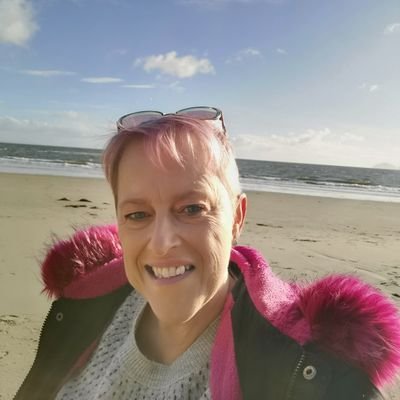 Profile Picture of Carol Vaughan (@CFVaughan) on Twitter