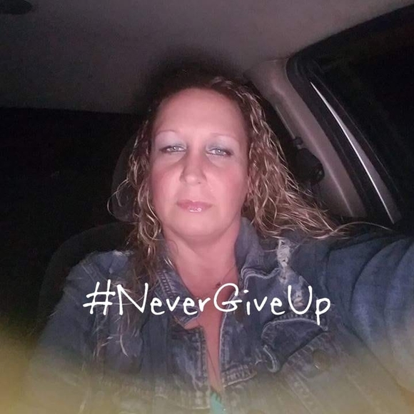 Profile Picture of Amanda Mace (@mace215) on Poshmark