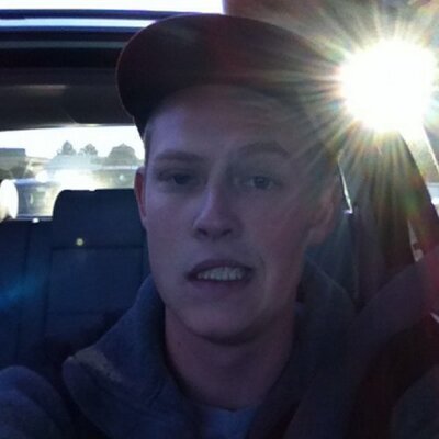 Profile Picture of John Noles (@johnnoles2002) on Twitter