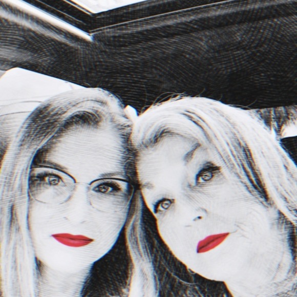 Profile Picture of Linda Busbin (@l_busbin) on Poshmark