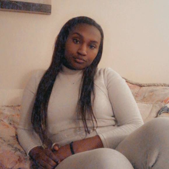 Profile Picture of Ariel Collins (@arielccollins) on Poshmark