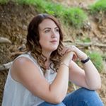 Profile Picture of Julia Healey (@pebblez15) on Instagram