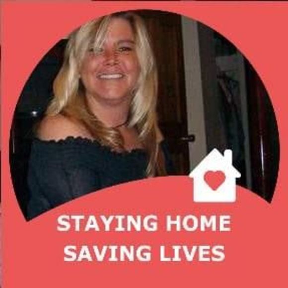 Profile Picture of Leann Pelmear (@leann_tory) on Poshmark