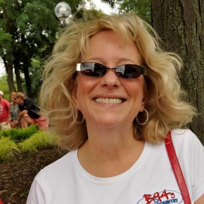 Profile Picture of Kim Faris (@kimfaris945) on Twitter