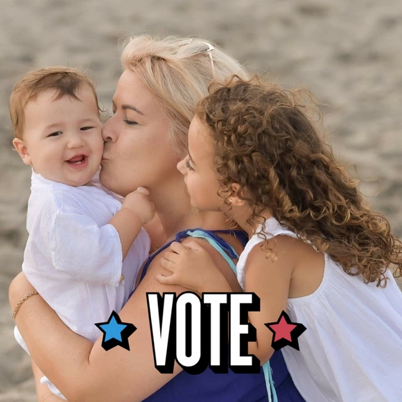 Profile Picture of Gisela Kelly (@luvmydrummer) on Poshmark