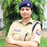 Profile Picture of ayushi Y singh (@dsp_ayushi_singh) on Instagram
