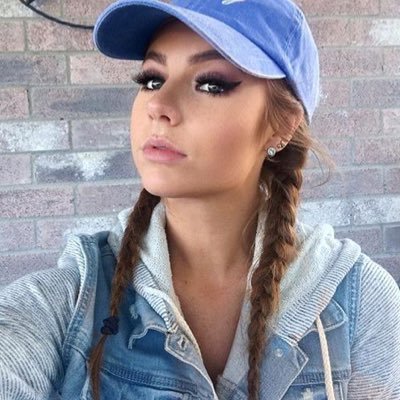 Profile Picture of KC Gray 🤓 (@CaraK_Gray) on Twitter