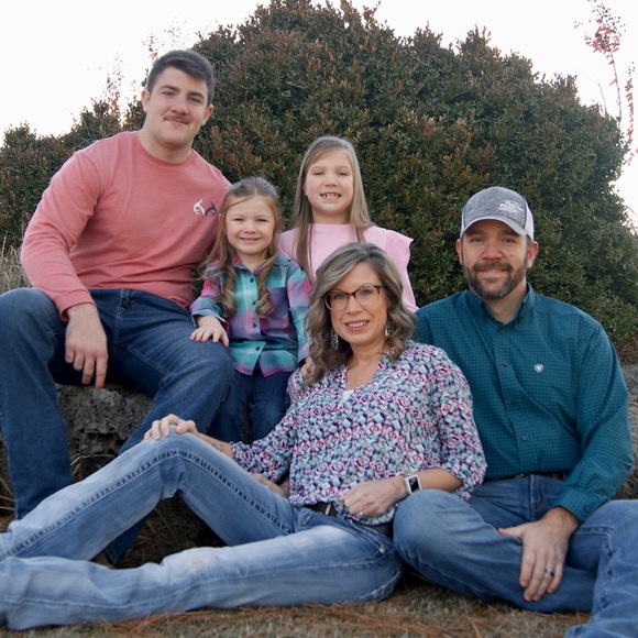 Profile Picture of Candice Pullins (@cpullins88) on Poshmark