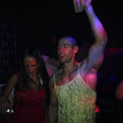 Profile Picture of Simon Manning (@SiManning777) on Twitter